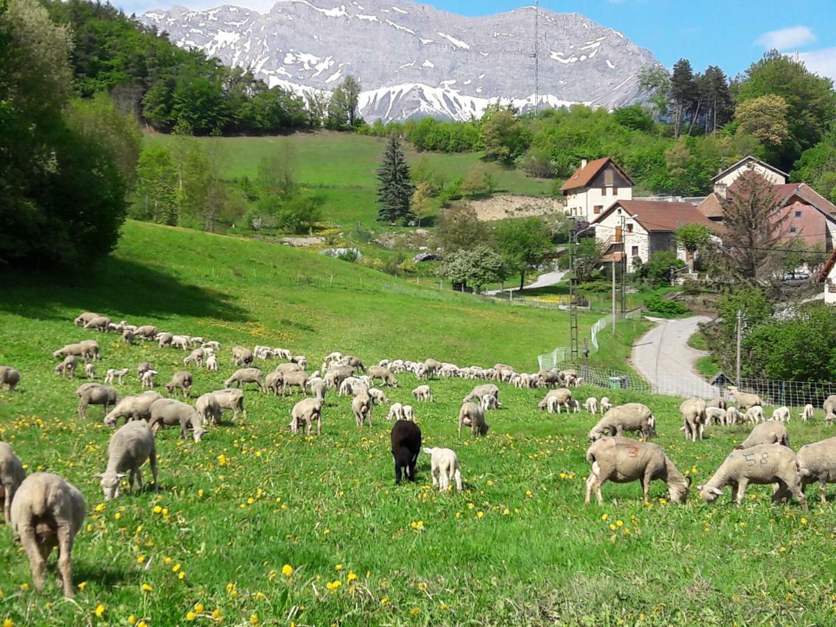 Chambres D'Hotes Les Clarines Saint-Jacques-en-Valgodemard Exteriér fotografie